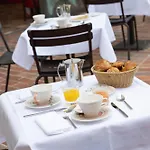 Georges Blanc Parc & - Relais & Chateaux Hotell