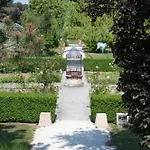 Georges Blanc Parc & - Relais & Chateaux Hotell