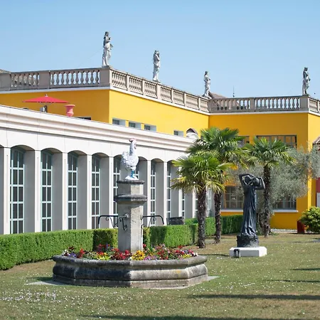 Georges Blanc Parc & - Relais & Chateaux ホテル