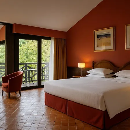 Georges Blanc Parc & - Relais & Chateaux 5*