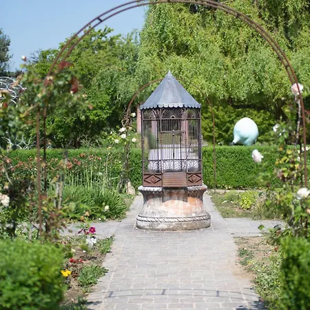 Georges Blanc Parc & - Relais & Chateaux Szálloda 5*