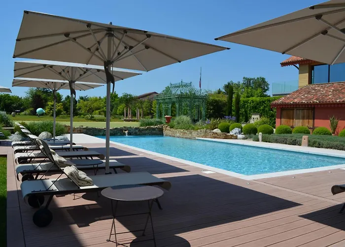 ホテル Georges Blanc Parc & - Relais & Chateaux 5*
