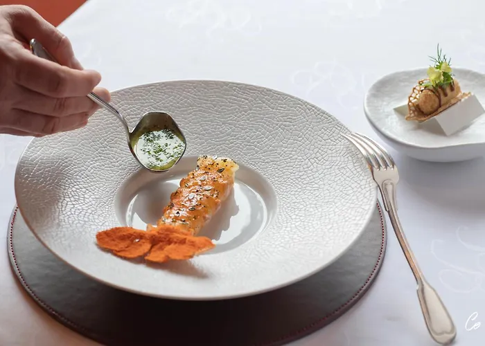 ホテル Georges Blanc Parc & - Relais & Chateaux 5*