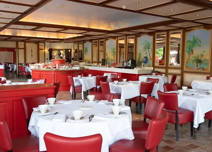 ホテル Georges Blanc Parc & - Relais & Chateaux 5*
