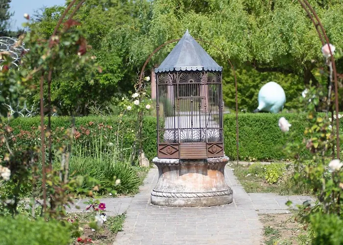 Georges Blanc Parc & - Relais & Chateaux ホテル 5*