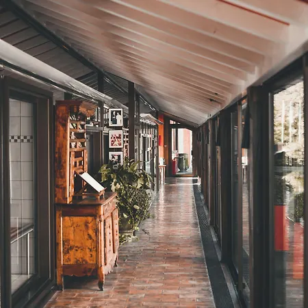 Georges Blanc Parc & - Relais & Chateaux 5*